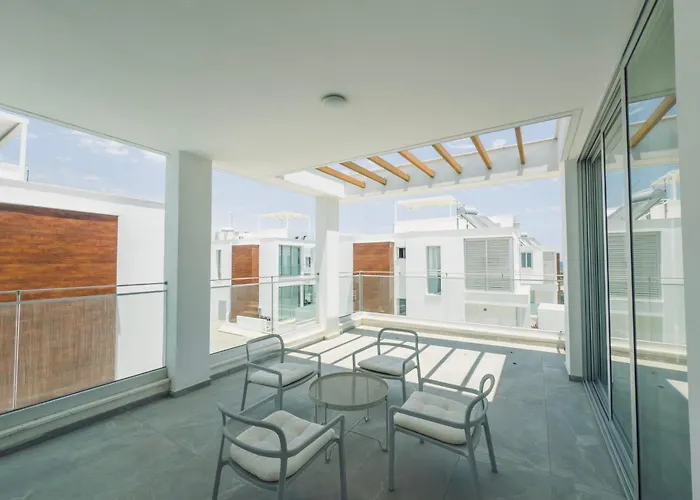 Imperial Jade V4 - Andriana In *