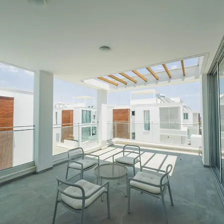 Imperial Jade V4 - Andriana In *