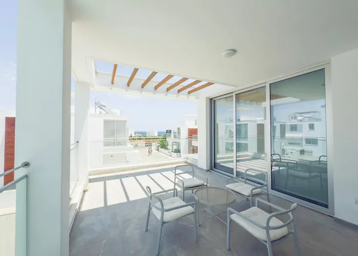 Imperial Jade V4 - Andriana In *